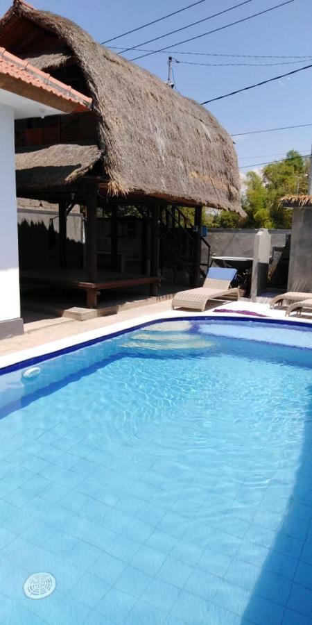 Izaac'S Bed & Breakfast Lovina Exterior foto