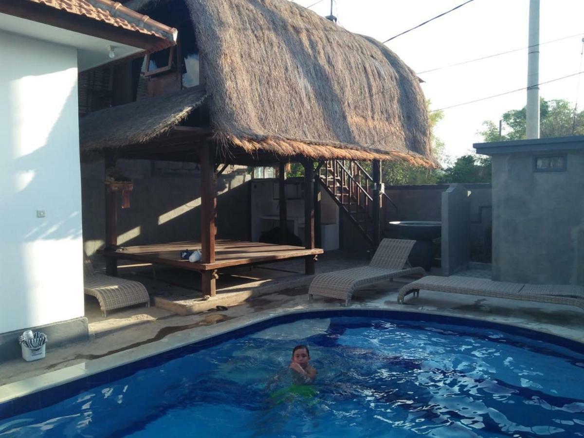 Izaac'S Bed & Breakfast Lovina Exterior foto